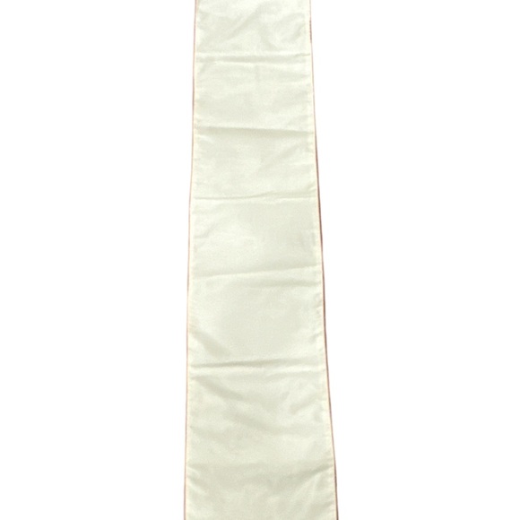 Sleigh Hill Holiday Christmas Red  Flower Holly Beige Gold Sparkly Table Runner - Picture 3 of 4